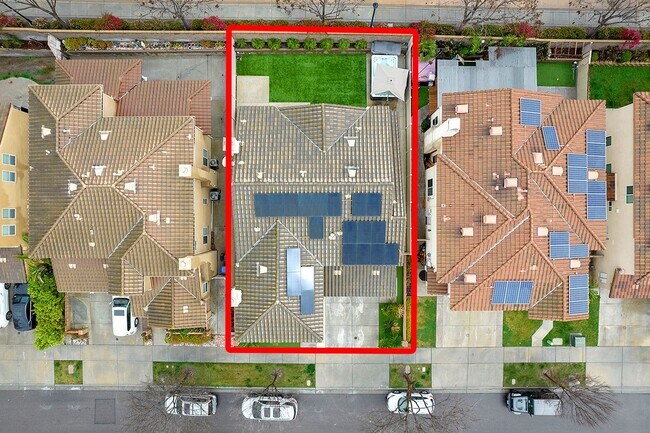 Building Photo - Beautiful executive home in the Eastlake-C...