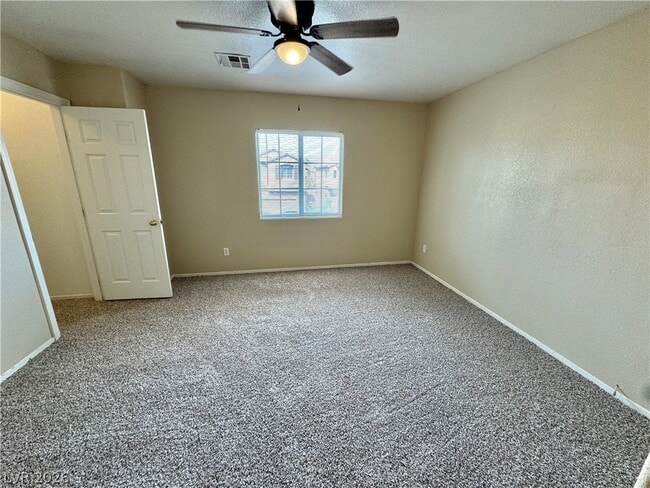 Building Photo - 3805 Hollycroft Dr