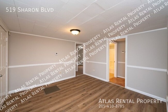 Building Photo - 519 Sharon Blvd