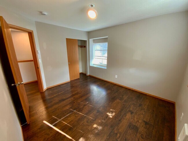 Building Photo - 3508 S 45th St