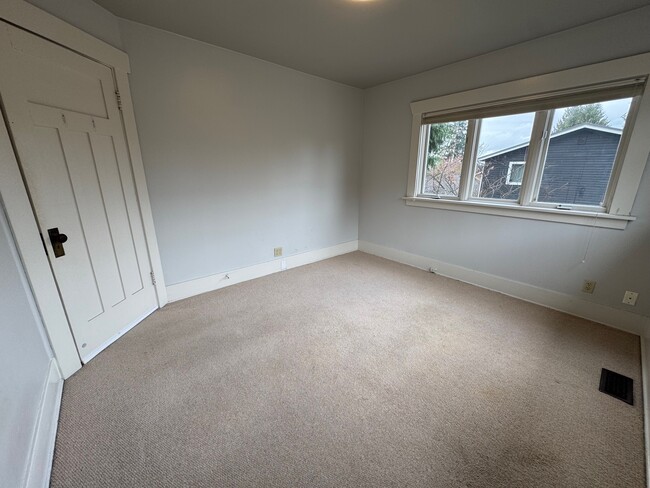 Building Photo - 6247 31st Ave NE