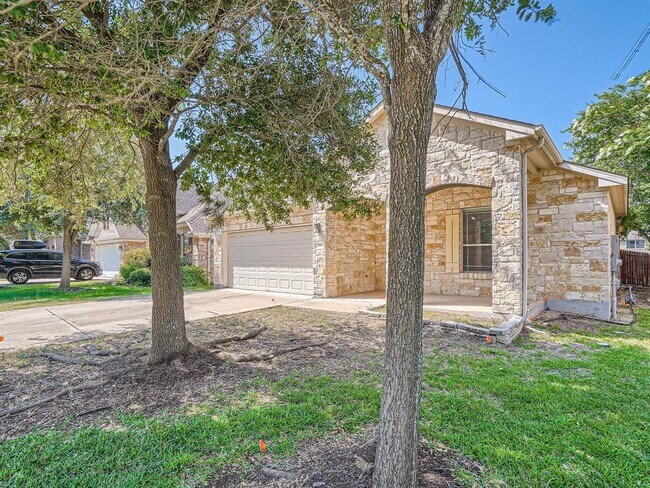 Building Photo - 210 Arrowhead Trail