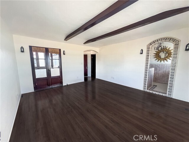 Building Photo - 2444 The Strand