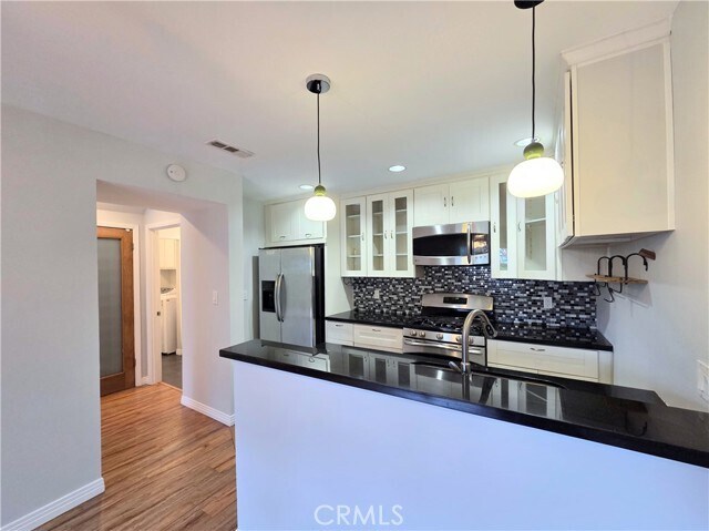 Building Photo - 3701 Country Club Dr