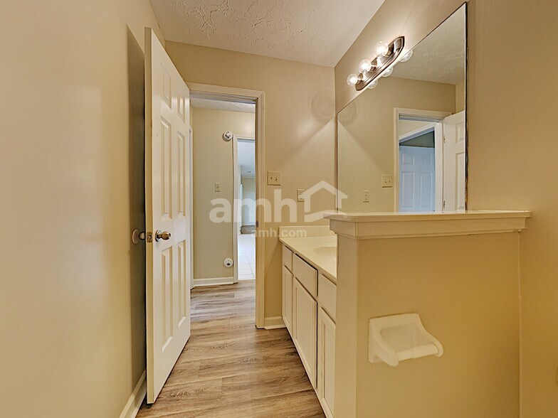 Building Photo - 1507 Cider House Ln