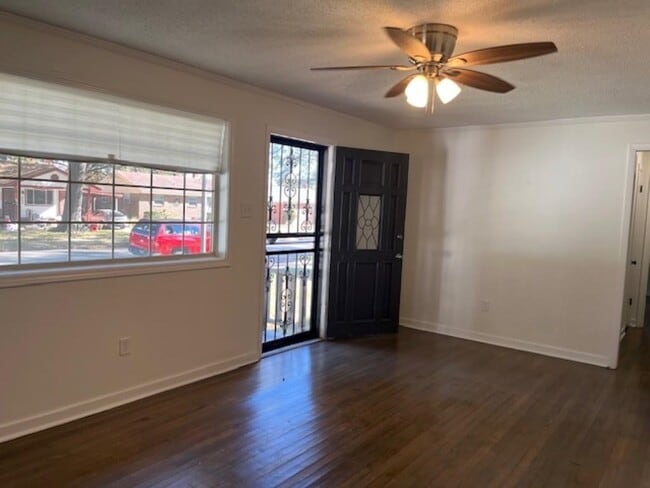 Building Photo - 465 Malboro Rd