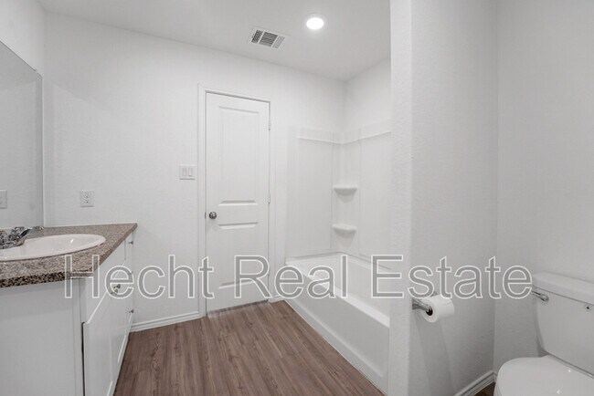 Building Photo - 10742 Hernando Ct