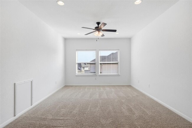 Building Photo - 607 Achilles St