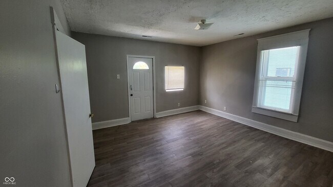 Building Photo - 3617 Unit A Upper Brookside Parkway South Dr