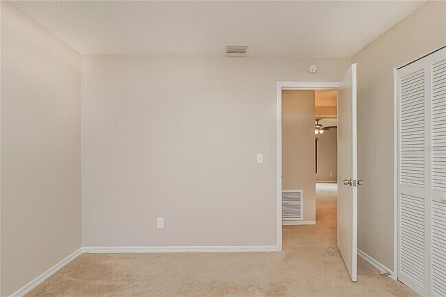 Building Photo - 1000 McCully Ct