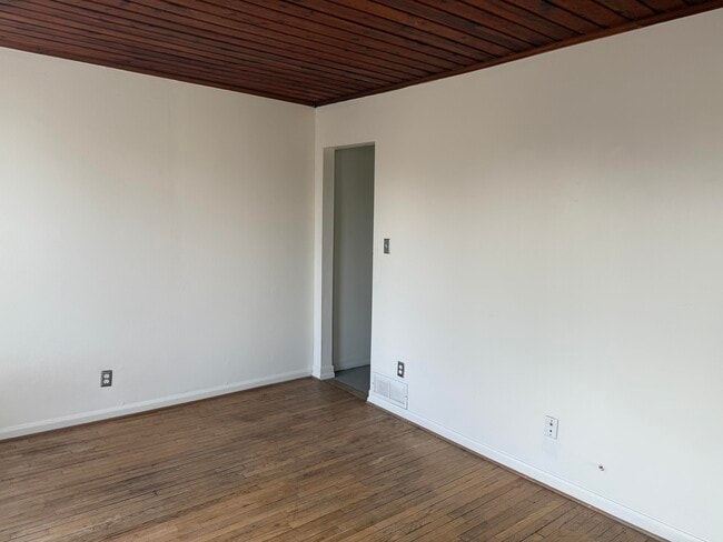 Building Photo - 2229 Faber St