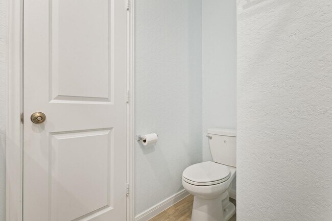 Building Photo - 5340 Cloves Cv