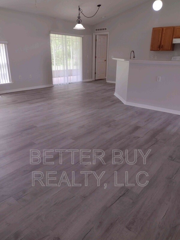 Building Photo - 28 Princess Dolores Ln