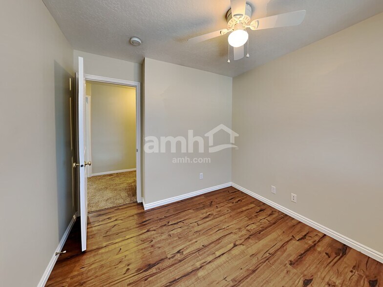 Building Photo - 3417 S Spruce View Ln