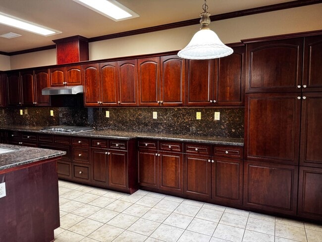 Building Photo - 3257 Lester Ave