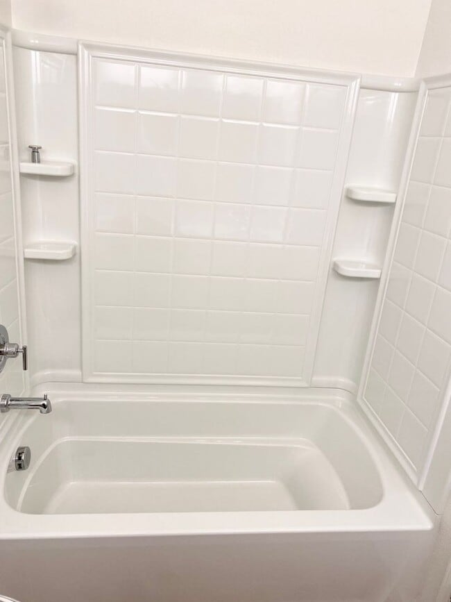 Building Photo - Spacious 4-Bed, 2-Bath Single-Level Home Near Boris Elementary