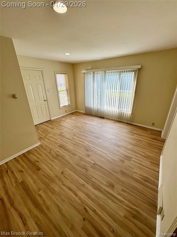 Building Photo - 368 S Wing St