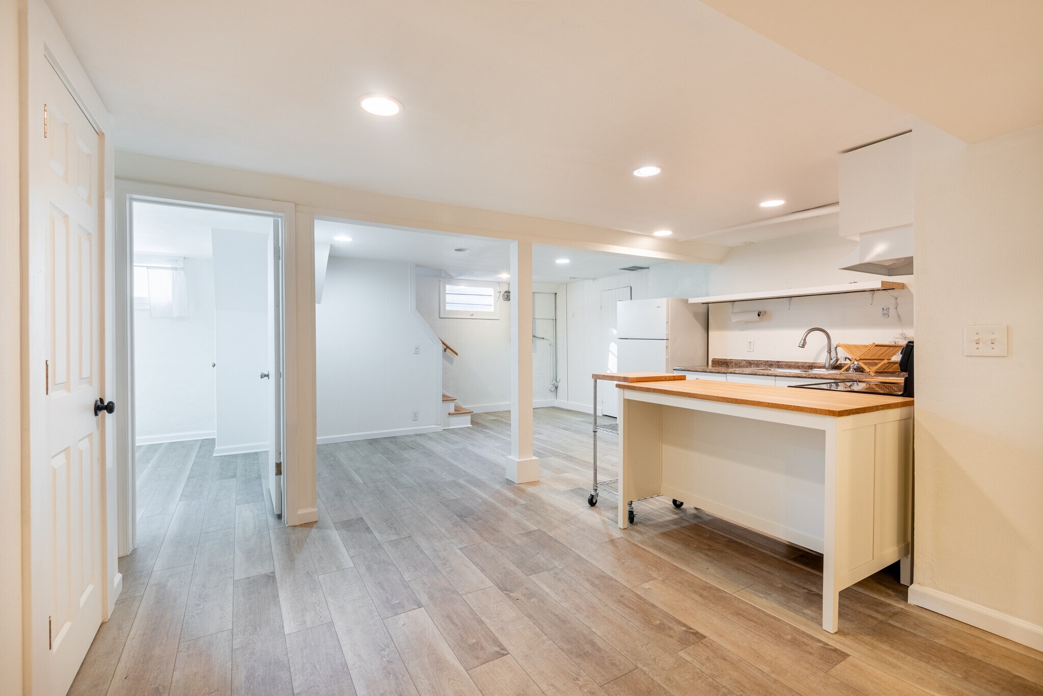 Building Photo - 2306 SE Caruthers St