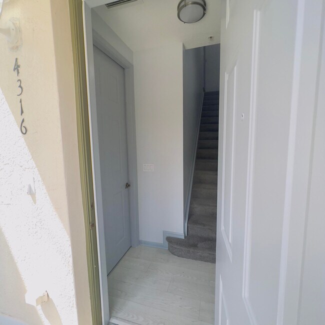 Building Photo - 4316 Main St