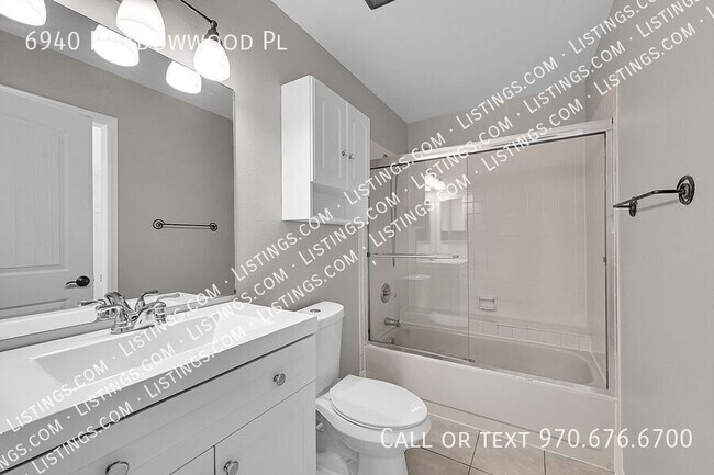 Building Photo - 6940 Meadowwood Pl