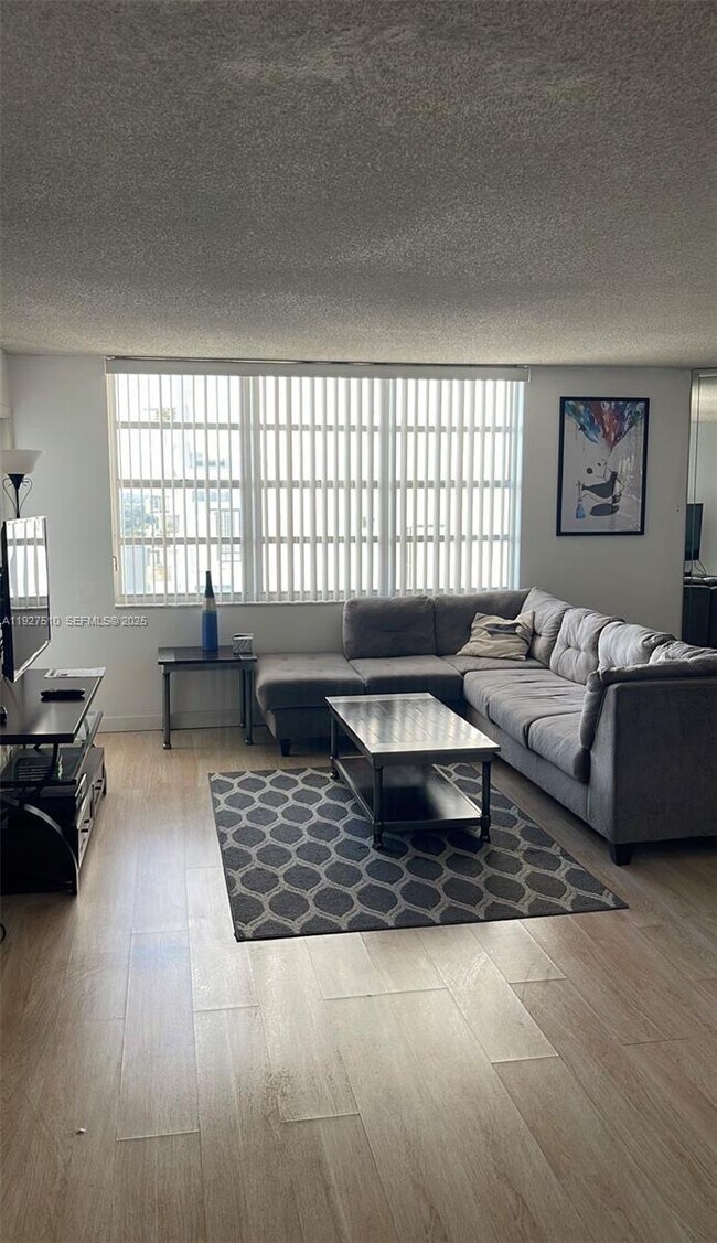 Building Photo - 2750 NE 183rd St