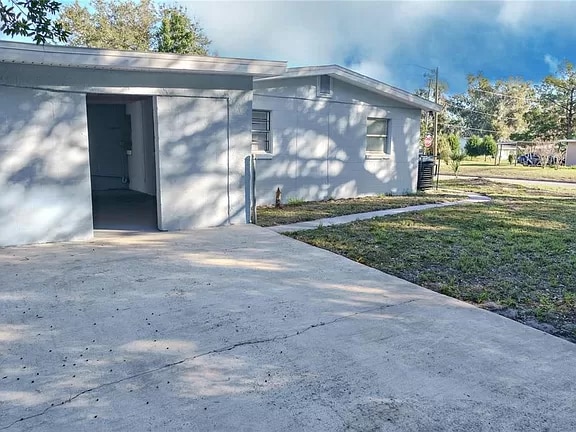 Building Photo - 2500 Carver Ave