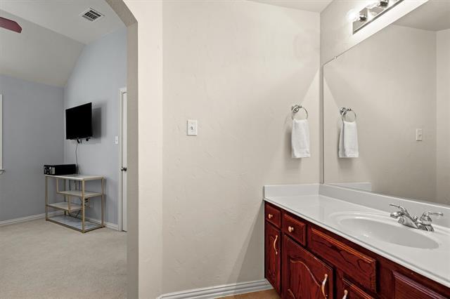 Building Photo - 6032 Sterling Dr