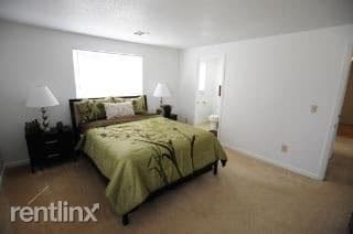 Building Photo - 4B Plumtree Dr