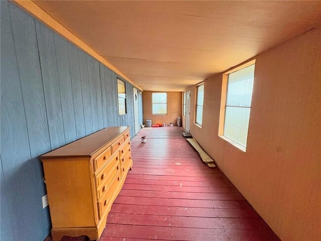 Building Photo - 319 Wages Rd