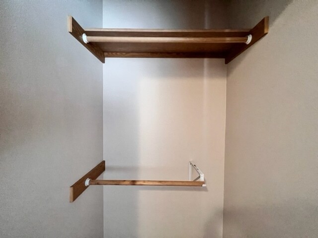 Building Photo - 1927 E Wilson Ln