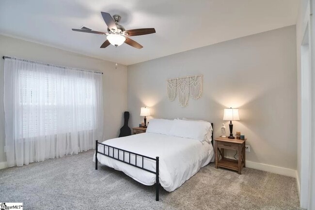 Building Photo - 826 Stonebriar St