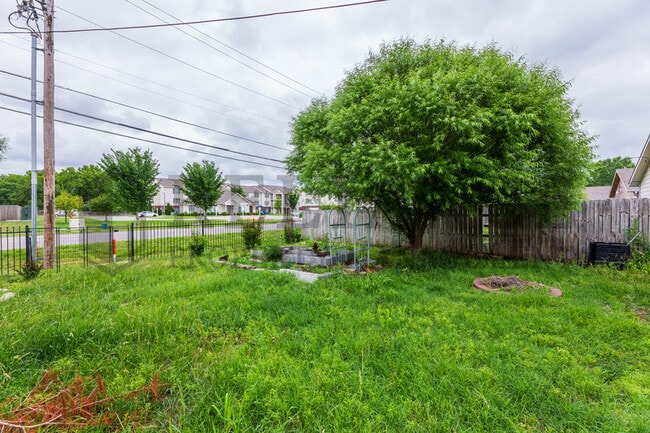 Building Photo - 3390 N Jackson Ct