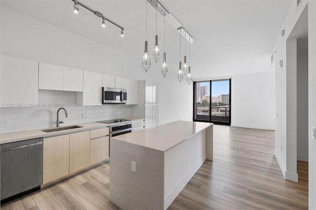 Building Photo - 101 Diplomat Pkwy