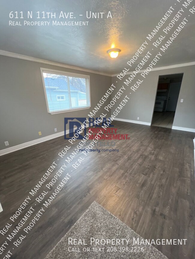 Building Photo - 611 N 11th Ave
