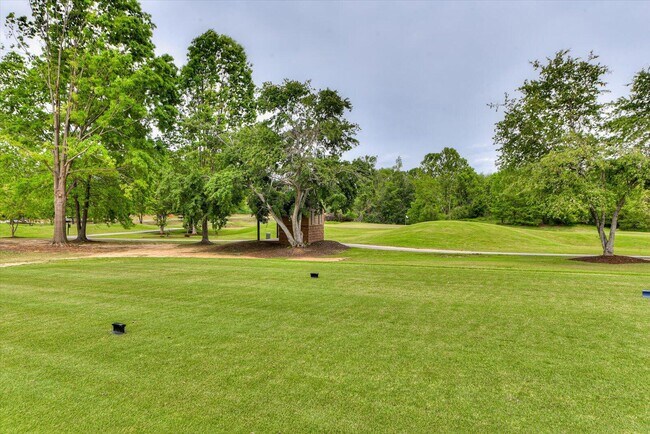 Building Photo - 351 Landing Dr