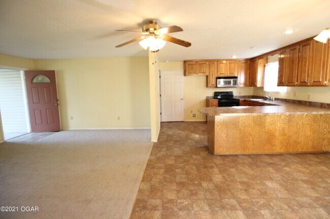 Building Photo - 506 S Jefferson St