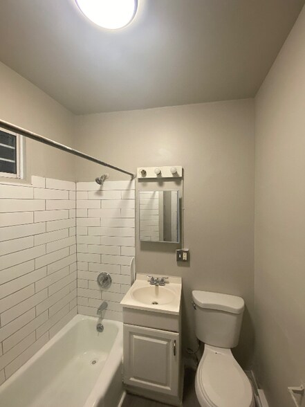 Building Photo - 784 Capitol Ave