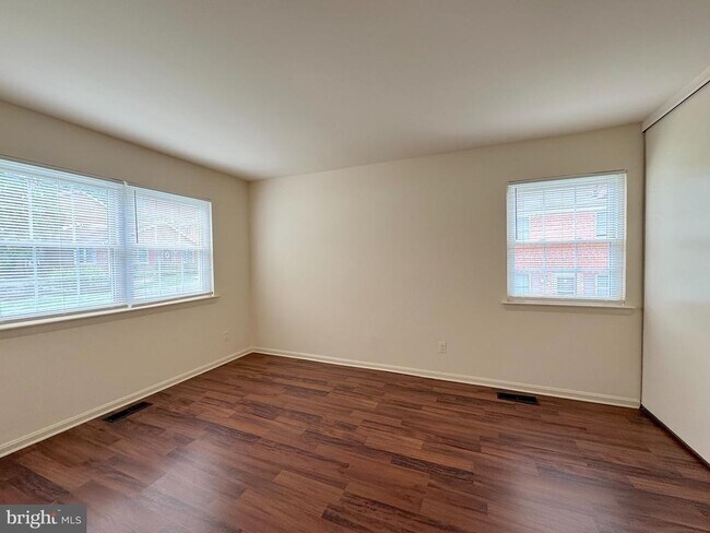Building Photo - 9642 Hagel Cir