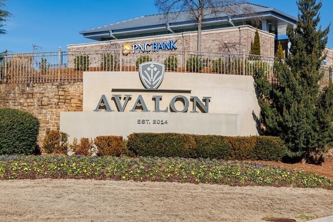 Building Photo - 440 Baroque Dr