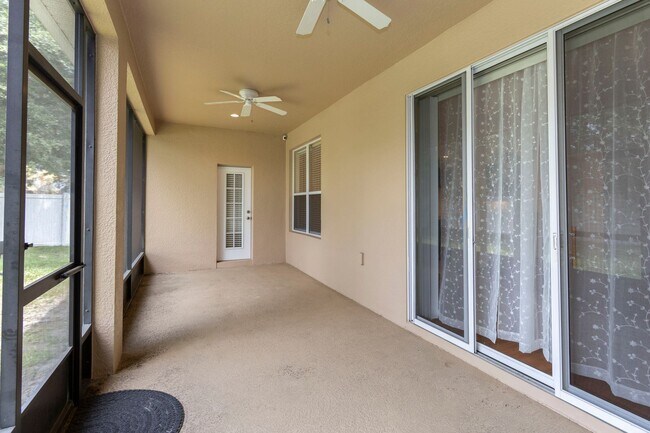 Building Photo - BEAUTIFUL 5 Bedroom/4 Bath Home Located in...