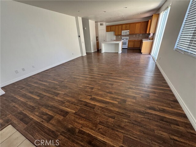 Building Photo - 9854 Madera Ct