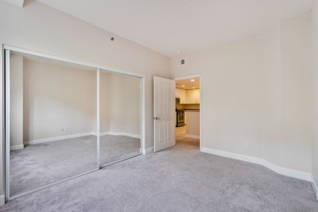 Building Photo - Welcome to this spacious 1,578 sqft 3 bed,...