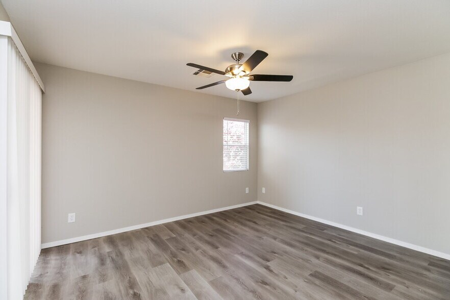 Building Photo - 1194 S Anvil Pl