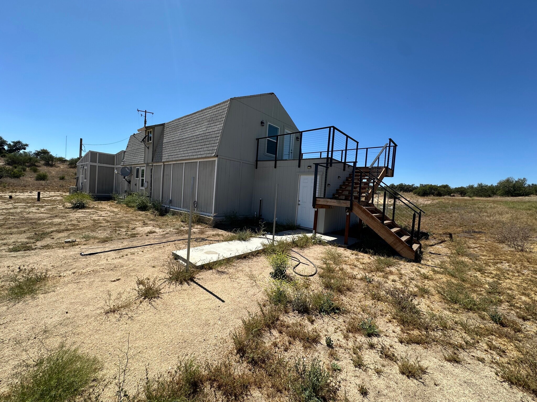 Building Photo - 1431 Tierra del Sol Rd