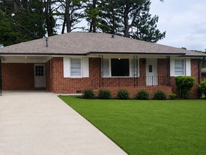 Building Photo - 5256 Eubanks Dr