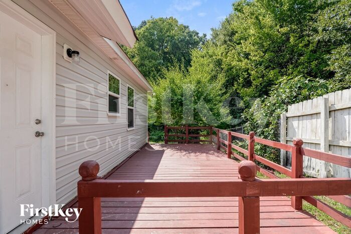 Building Photo - 3018 Amay James Ave