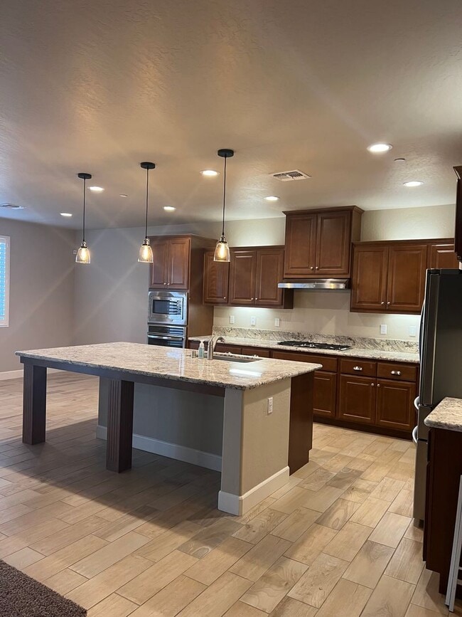 Building Photo - Charming 3 bedroom 2 bathroom with an office, located in Quail Run