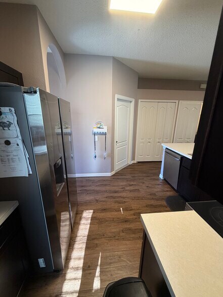 Building Photo - 4815 Pennecott Way