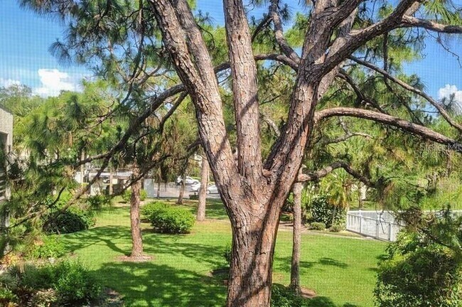 Building Photo - 5018 MARSHFIELD Rd