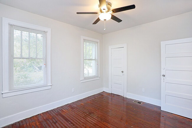 Building Photo - Renovated Single Family